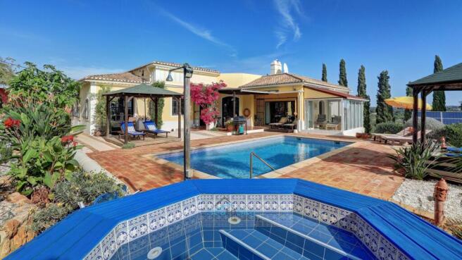 solar heated pool and hot tub