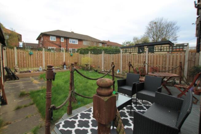 2 bed Semi-Detached to rent Image 6