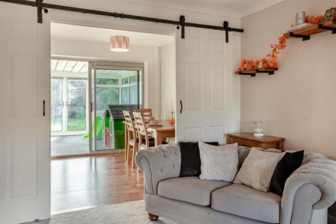 8524592-interior11.jpg