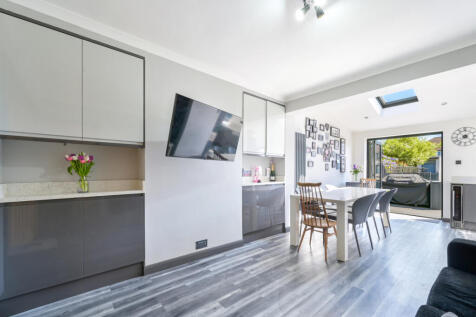 Thurleston Avenue, Morden, SM4