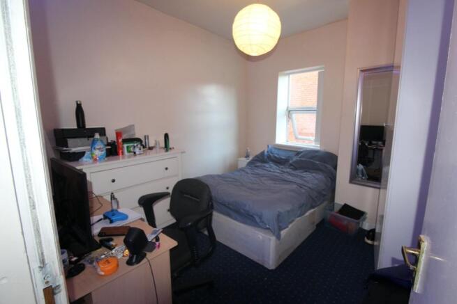 7 bed Terraced to rent Image 10