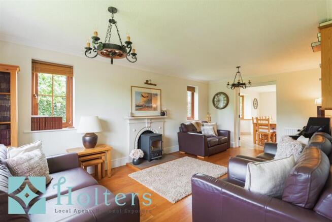 Cae Melyn, Llandyssil-14.jpg