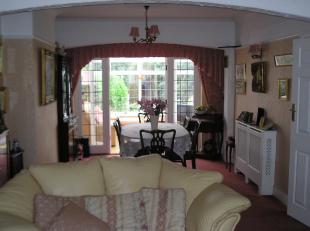 THROUGH LOUNGE