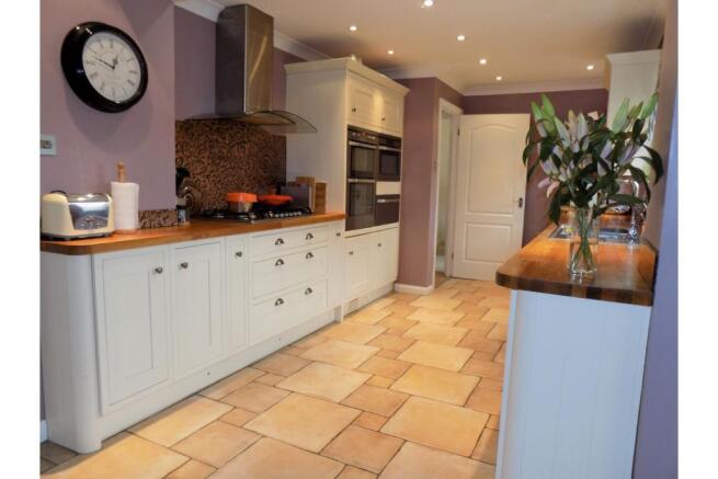 Kitchen / Breakfast
