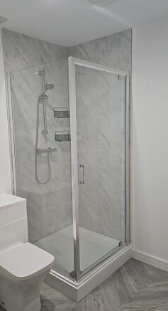 1 bed Apartment to rent Image 4