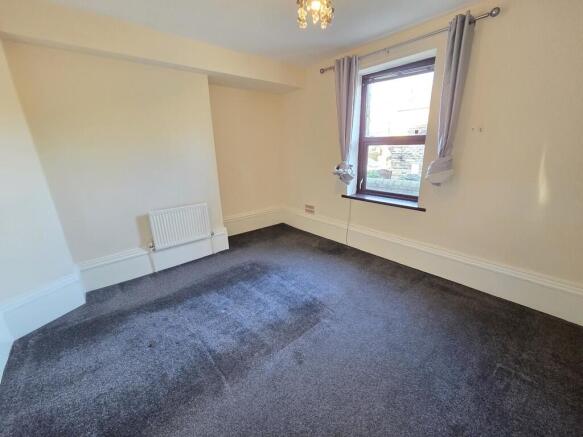 1 bed Flat to rent Image 10