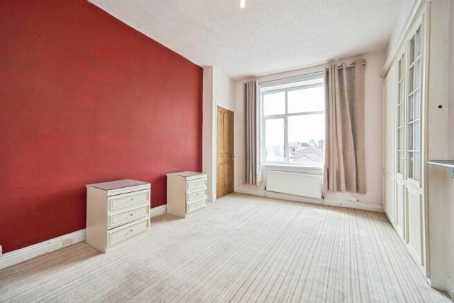 2 bed Terraced for sale Image 6