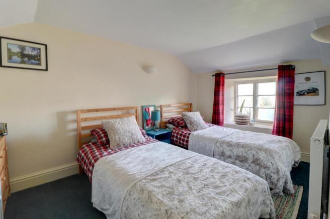 Bedroom 2.jpg