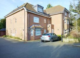 4, 37 Monmouth Court, Watford Road, Northwood HA6 3NX