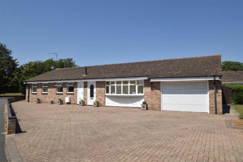 Burns Crescent, Bicester