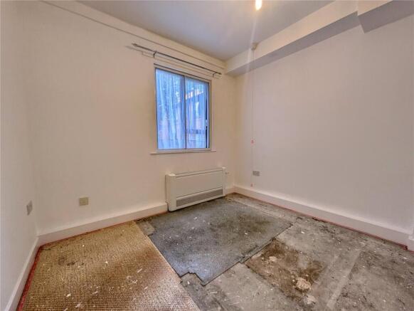 2 bed Flat to rent Image 5