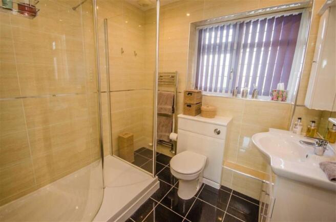 SHOWER ROOM