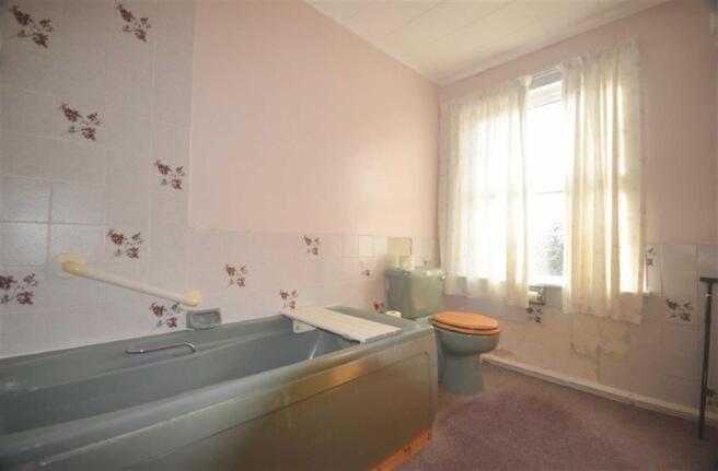Bedroom 2: