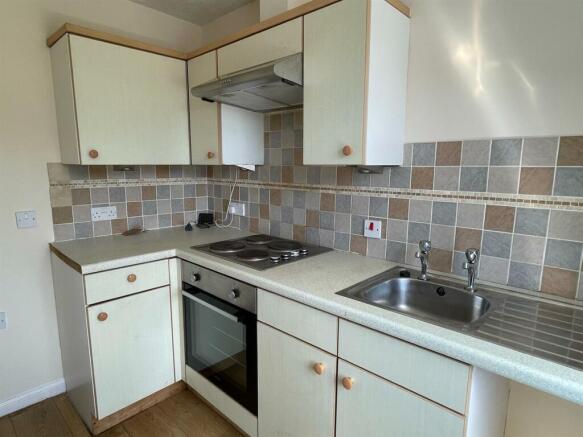 Kitchen1.jpg
