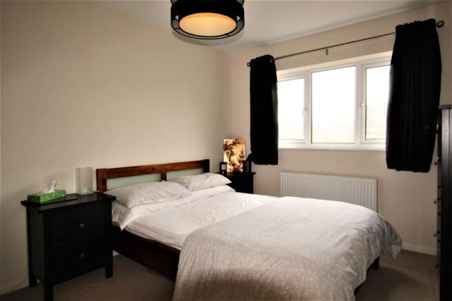 DOUBLE BEDROOM 1