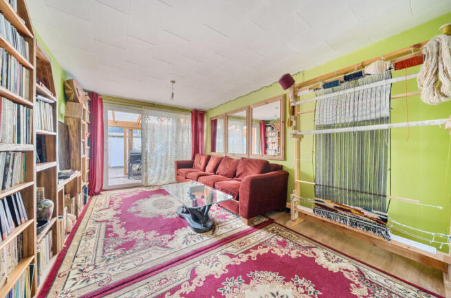 1404961-17-697b84...