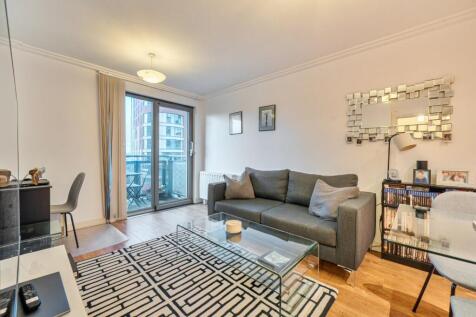 Victoria Road, Acton, London, W3