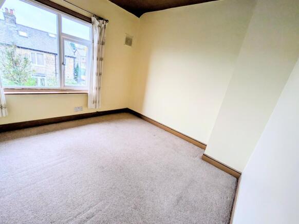 3 bed Terraced for sale Image 11