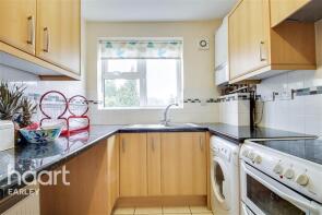 14, Malvern Court, Reading RG1 5PL