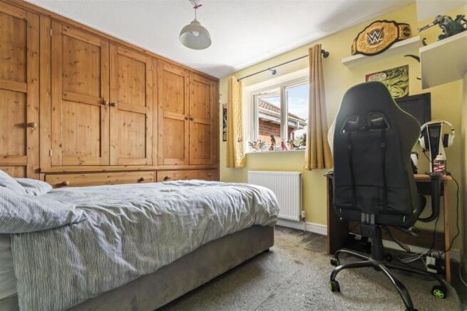 4 bed Link Detached House for sale Image 12