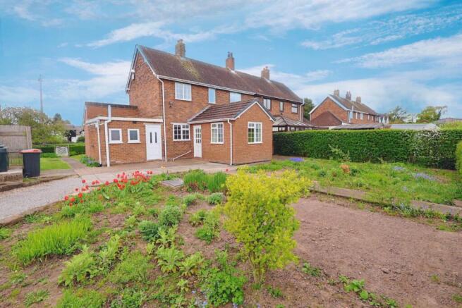 CASTLE VIEW EXTERNAL REAR.JPG