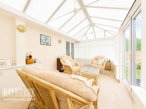 3 bed Detached Bungalow for sale Image 9