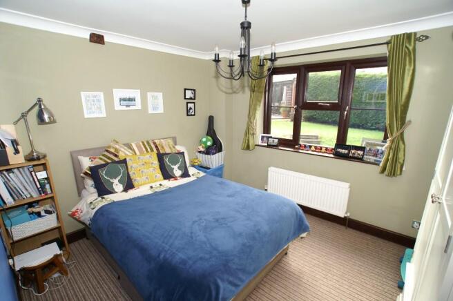 Dining Room (Bed 4)