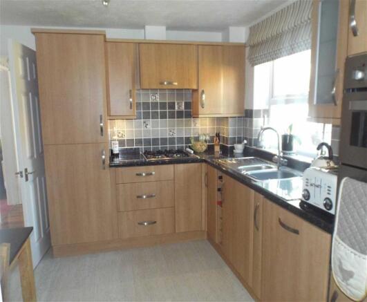 KITCHEN: