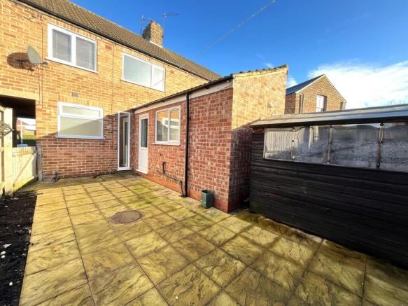 3 bed Terraced to rent Image 8