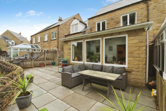 4 bed Semi-Detached for sale Image 10