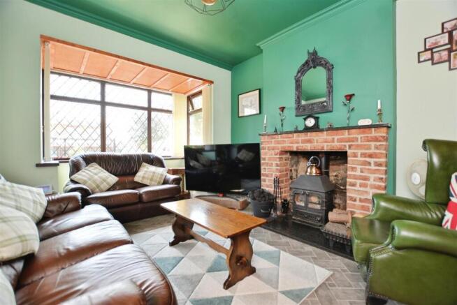 Kitchen/Lounge
