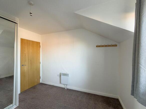 2 bed Apartment for sale Image 7
