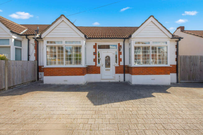 3-bed semi-detached on Laburnum Avenue, Drayton, £450,000