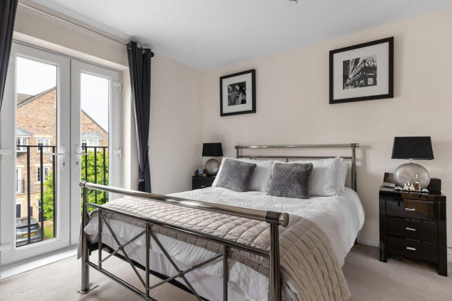 4 bed Terraced for sale Image 12