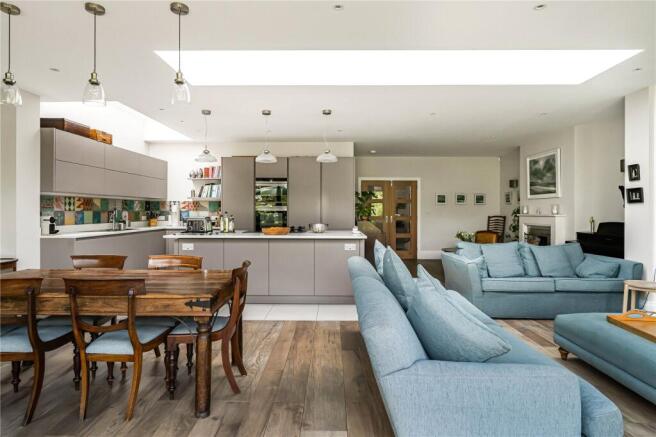Kitchen/Reception