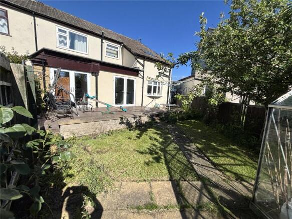 4 bed Semi-Detached for sale Image 11