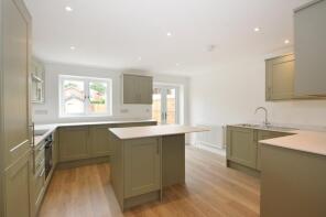 56, Arch Road, Hersham, Walton-on-thames KT12 4QR