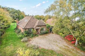 Creverley, Hamdown Crescent, East Wellow SO51 6BJ
