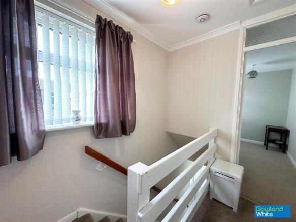 3 bed Semi-Detached for sale Image 10