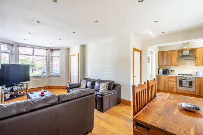 2 bed Semi-Detached for sale Image 5