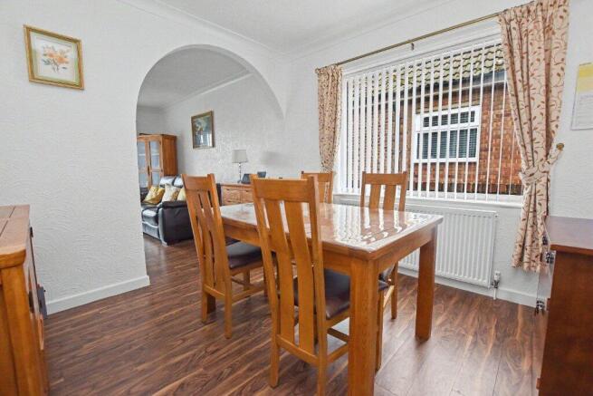3 bed Bungalow for sale Image 4