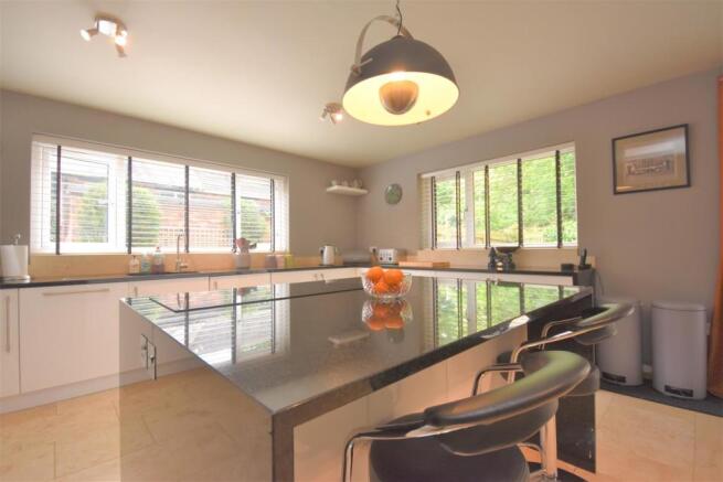 Kitchen/Family Room