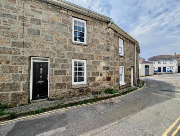 2 Bedroom Mid Terraced House for Sale