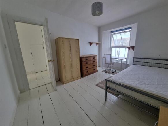 BEDROOM 3 (2).jpg