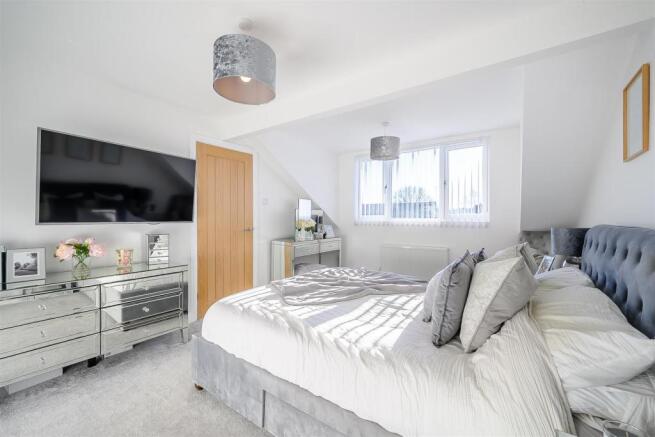 8489048-interior18.jpg