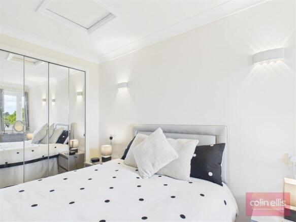 1 bed Flat for sale Image 9