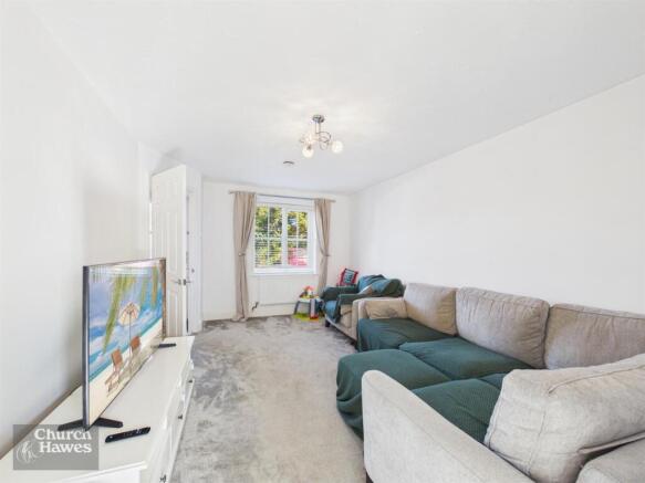 Doubleday Drive, Heybridge photo 4
