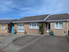 17, Windsor Drive, Shanklin PO37 7NY