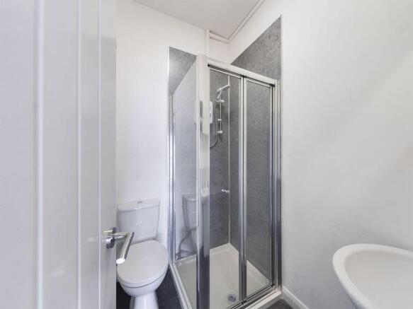 1 bed Flat to rent Image 5