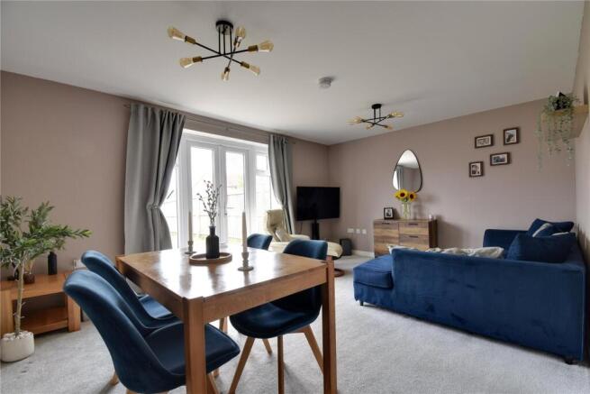 3 bed Semi-Detached for sale Image 3